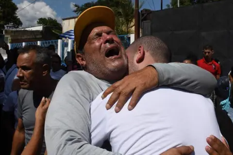Venezuela: Inician excarcelaciones tras anuncio de revisión de casos por protestas postelectorales.
