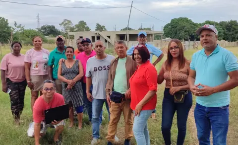 Forman la Junta de Vecinos del Sector Colina Verde, Dajabón
Dajabón, RD.- Este martes qued…