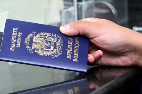 El director general de Pasaportes, Lorenzo Ramírez, informó que el Estado dominicano no invertirá ni tan siquiera un solo peso en el proyecto de implementación de pasaporte electrónico.