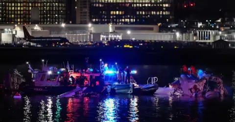 Accidente aéreo en Washington deja más de una veintena de fallecidos
