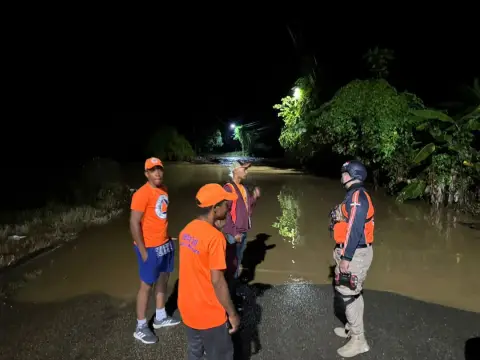 *Buscan dos desaparecidos arrastrados por el río Guiza en Las Guáranas*