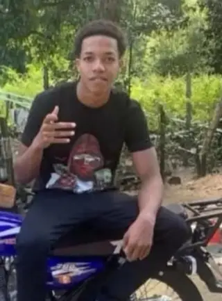 Muere un adolescente de 17 años que fue herido de bala en la cabeza por un amigo en Dajabón.