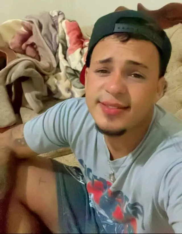 Wao 😭mira como se nos va este valioso joven apenas empezando a vivir 😭