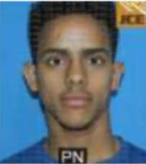 Tras asedio policial, se entrega Dionis, buscado por presunto robo de vehículo
