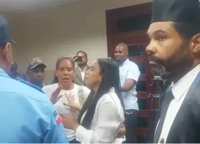 Enfrentamiento entre viuda y juezas provoca receso en juicio por asesinato de regidor