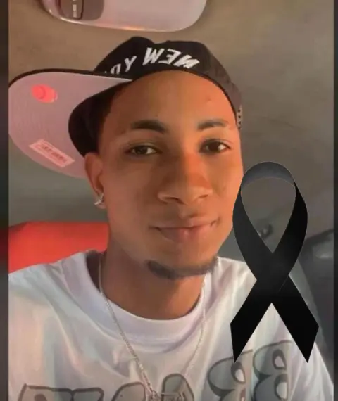Emilio, quien se desplazaba a bordo de una motocicleta