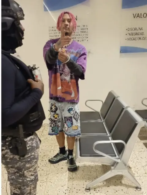 Policía Nacional detiene al artista urbano “Kiko El Crazy” por alteración del orden público