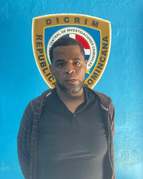 Reincidente es detenido por suplantar identidad de oficial del DICRIM