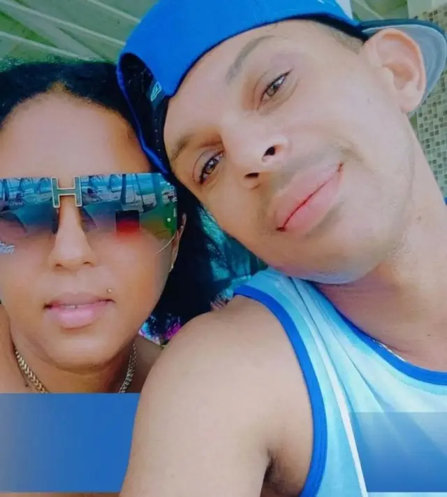 MUJER MUERE A M4CHETAZOS A MANOS DE SU EXPAREJA Y LUEGO EMPRENDIÓ LA HUÍDA